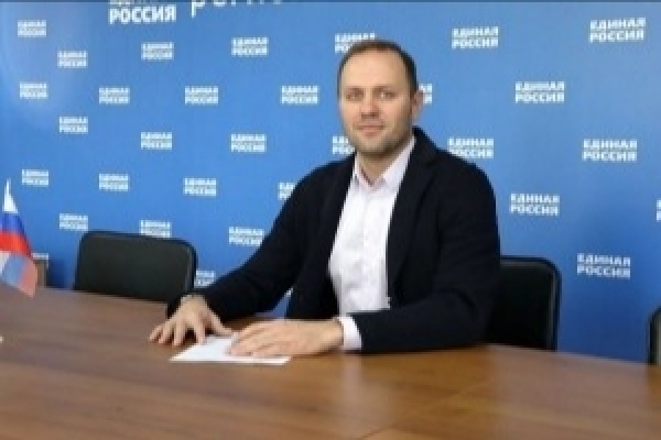 Депутат раскритиковал качество &laquo;зубков&raquo; &mdash; но кто их принимал